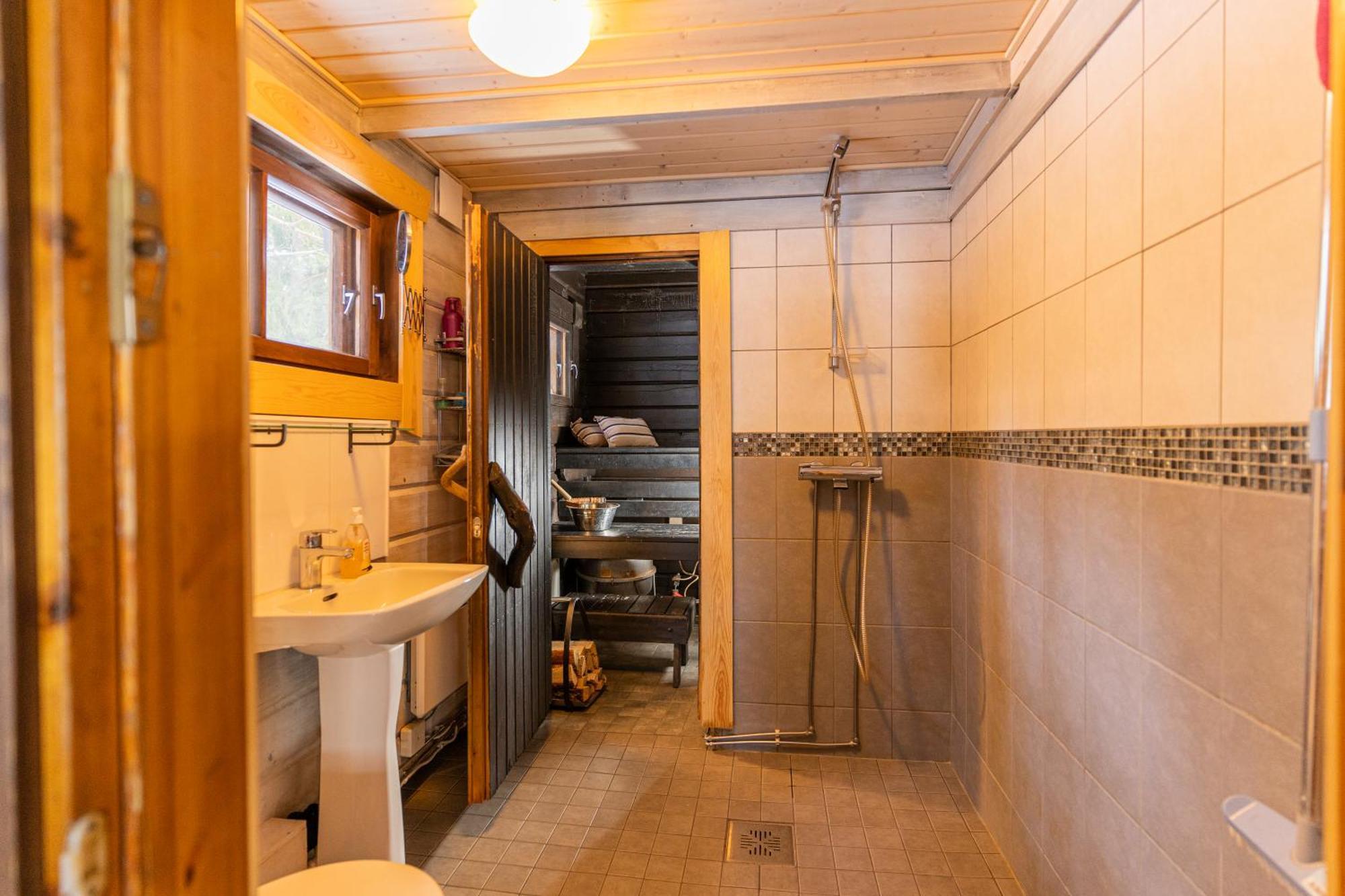 Villa Skitunaes Pyhtaa Ngoại thất bức ảnh
